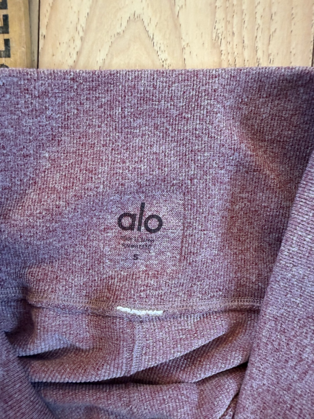 Alo leggings size small - Picture 2 of 7